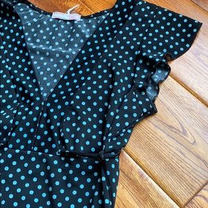 FREE W PURCHASE Tie Back Sleeveless Blouse - S